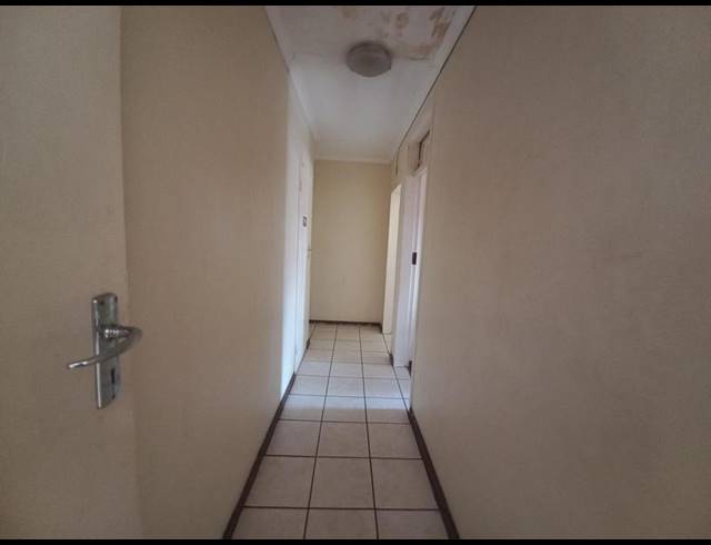 2 BEDROOM APARTMENT FOR SALE IN WINDSOR EAST